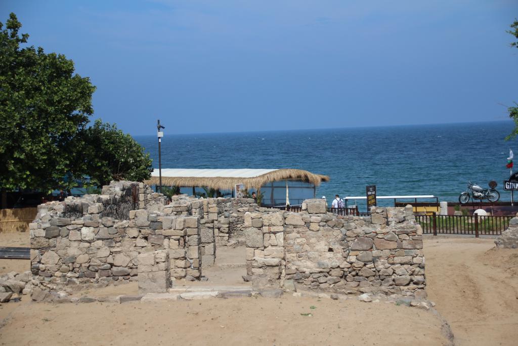 Family Hotel Verona Sozopol Eksteriør billede