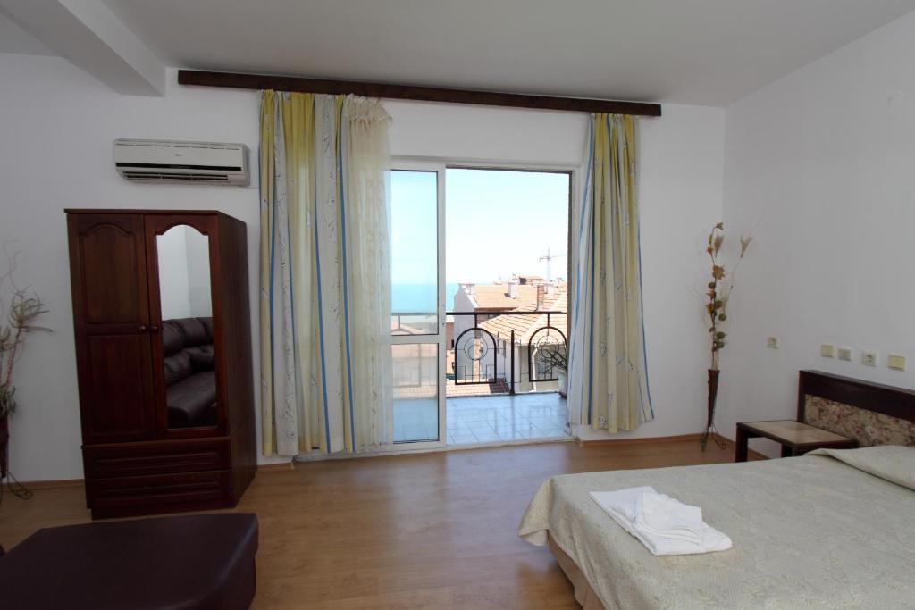 Family Hotel Verona Sozopol Værelse billede