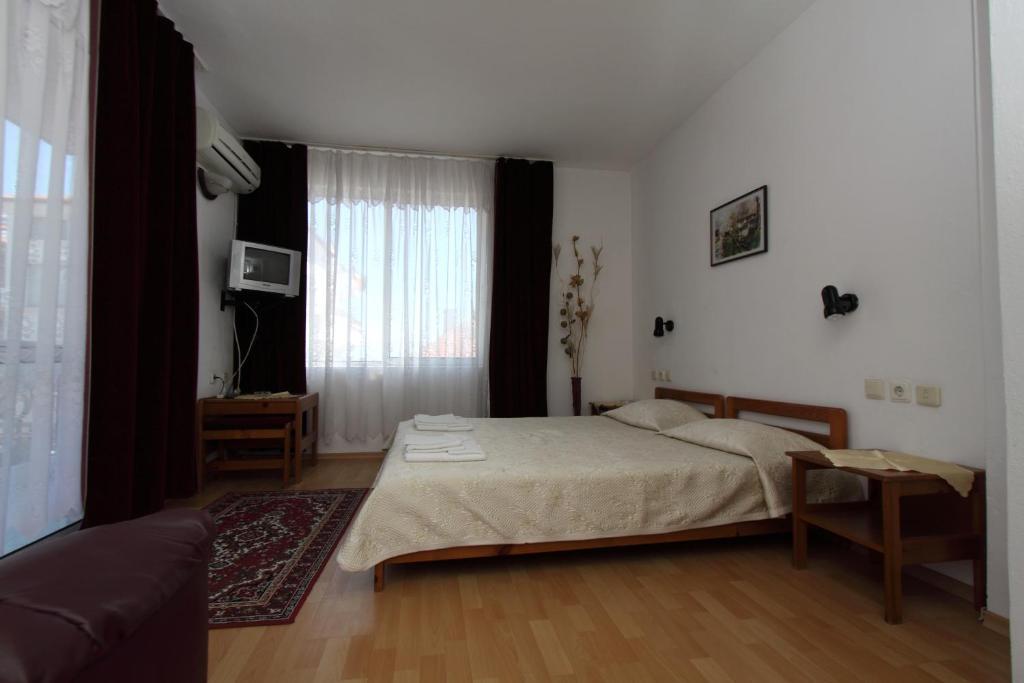 Family Hotel Verona Sozopol Værelse billede