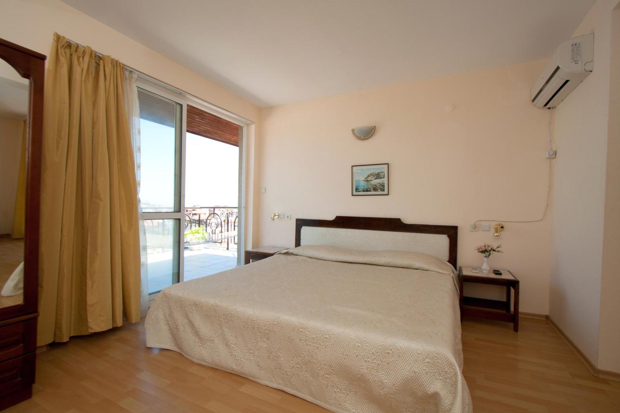 Family Hotel Verona Sozopol Eksteriør billede