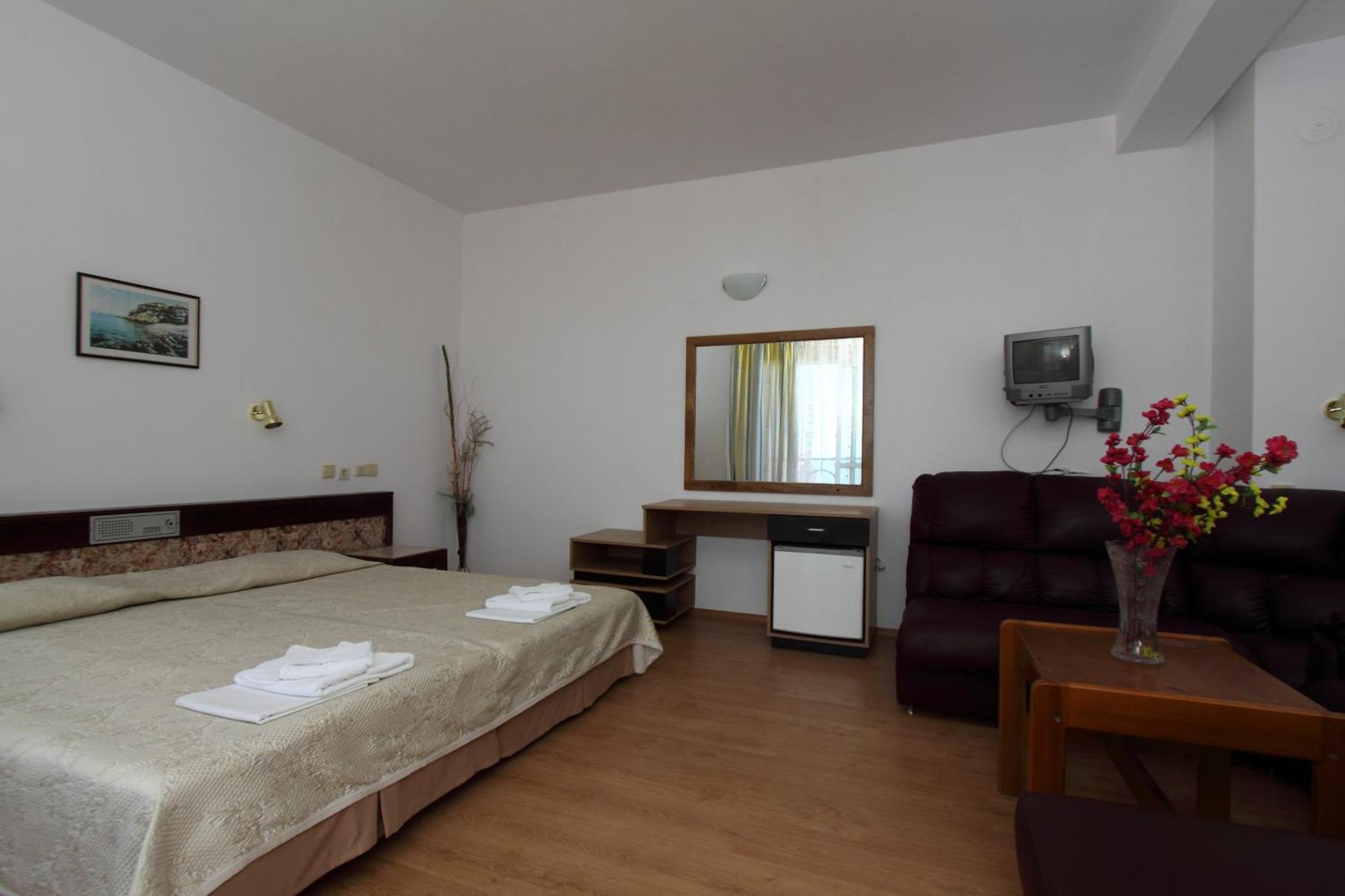 Family Hotel Verona Sozopol Eksteriør billede