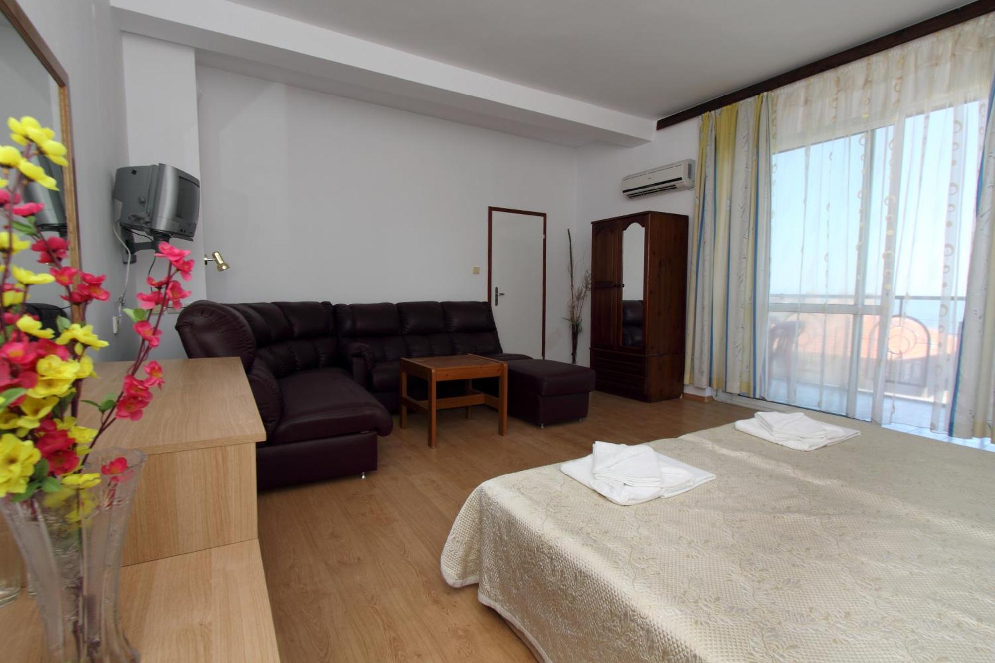Family Hotel Verona Sozopol Eksteriør billede