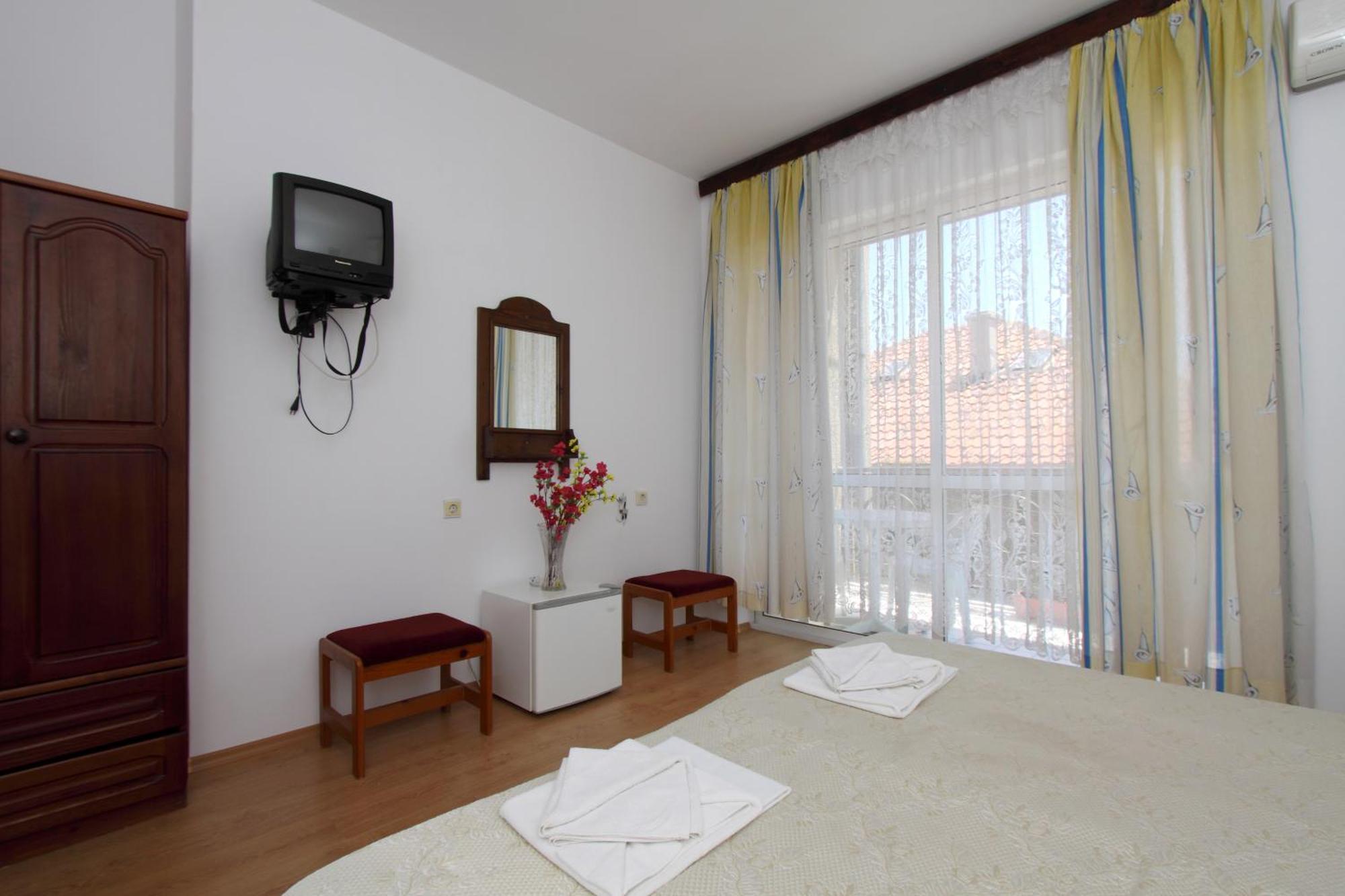 Family Hotel Verona Sozopol Eksteriør billede