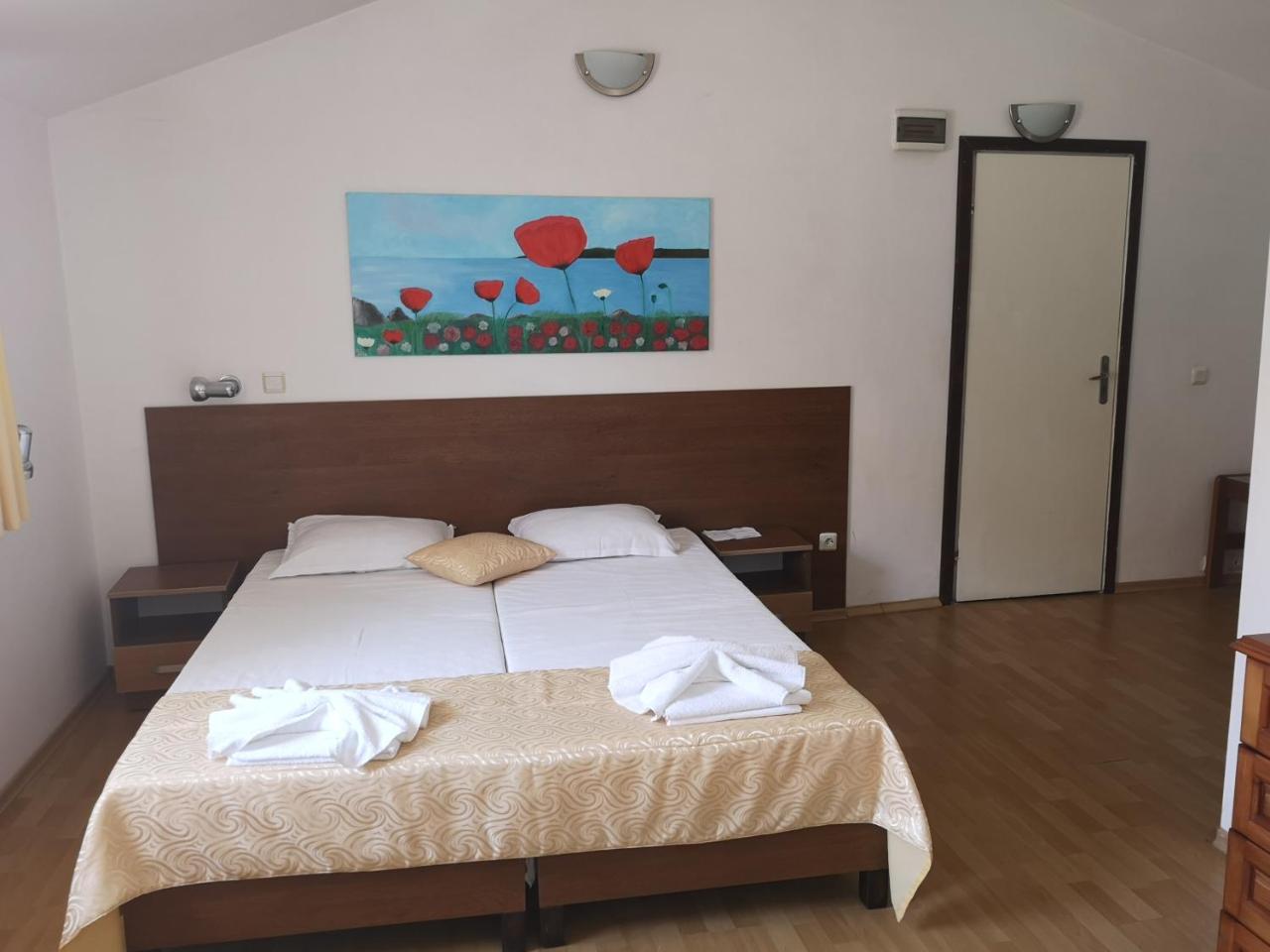 Family Hotel Verona Sozopol Eksteriør billede